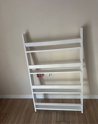 Ikea Çocuk odası kitaplık