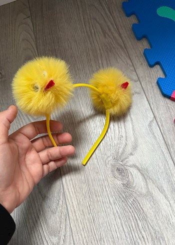 Sarı Kürklü Çocuk Taç - Görsel 2