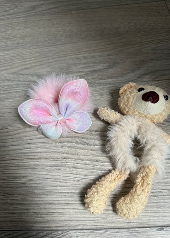 Pembe Peluş Ayıcık ve Çiçek Aksesuarı - Görsel 2