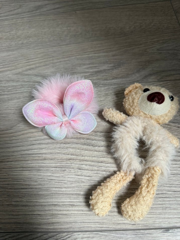 Pembe Peluş Ayıcık ve Çiçek Aksesuarı - Görsel 2