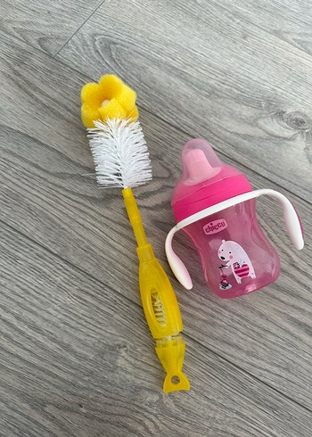 Pembe Chicco Bebek Bardağı ve Temizlik Fırçası - Görsel 2