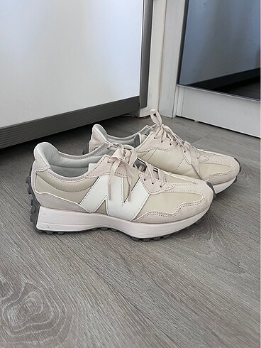 38 Beden Orijinal New balance 38 numara