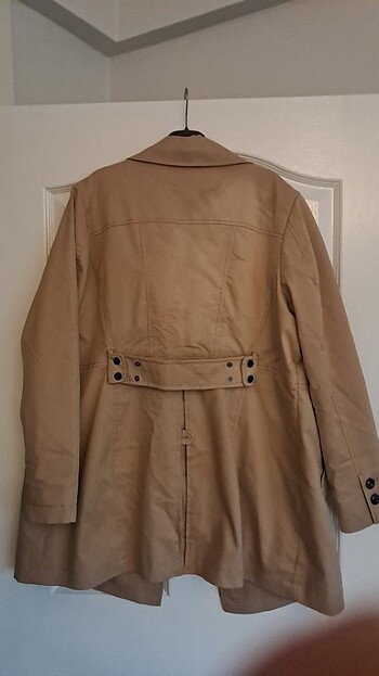 44 Beden Trenchcoat