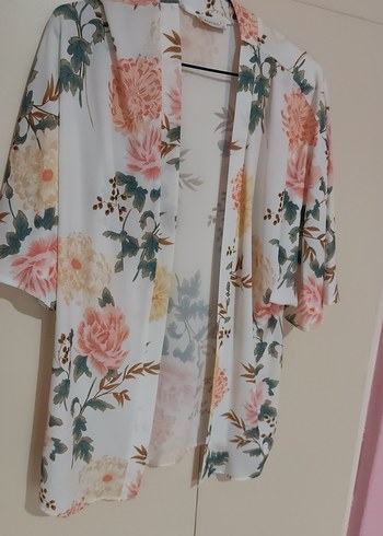 Beyaz Çiçek Desenli Bohem Kimonolu Midi Kimono - Görsel 2