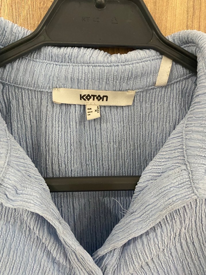 Mavi Kolsuz Düğmeli Kadın Gömlek - Görsel 2