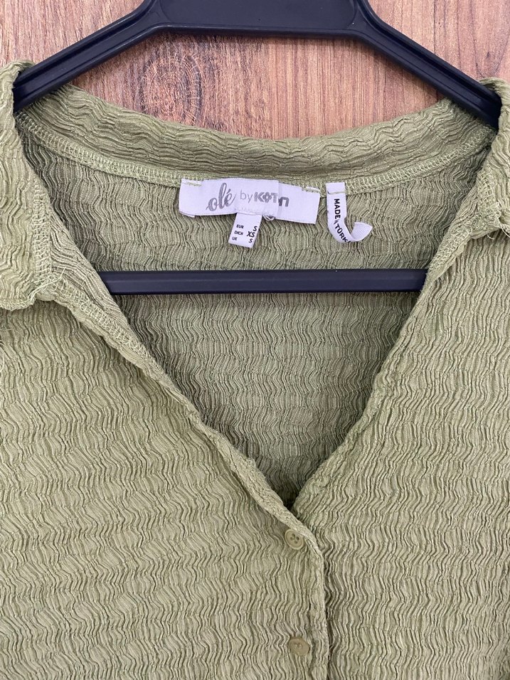 Düğmeli V Yaka Kısa Kollu Keten Bluz - Görsel 2