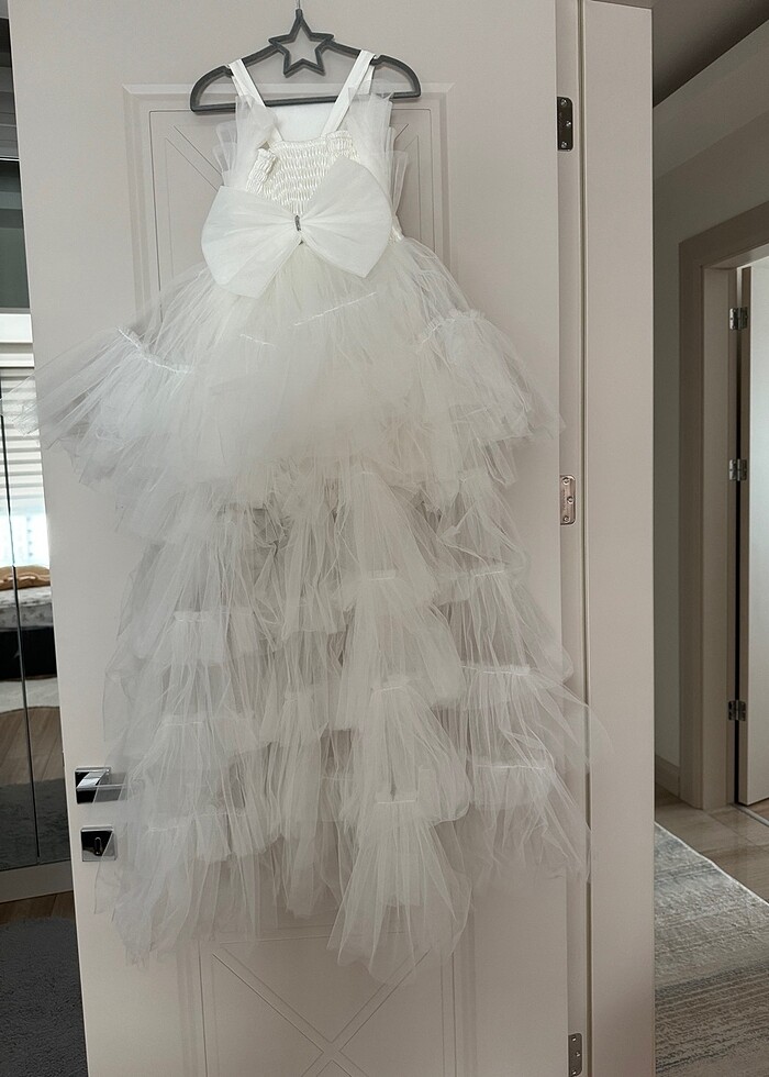 Kuyruklu kız çocuk abiye - Görsel 2