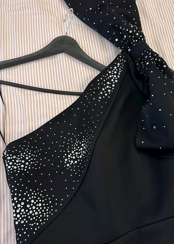 Tek omuz siyah tulum. - Görsel 4