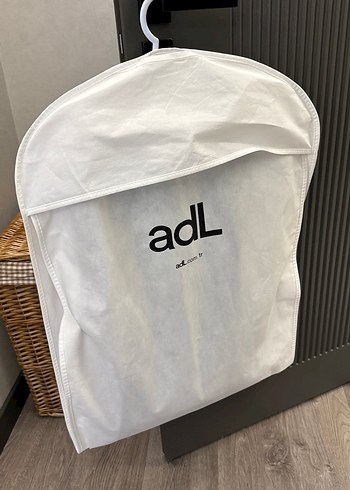 Tek omuz siyah tulum. - Görsel 7