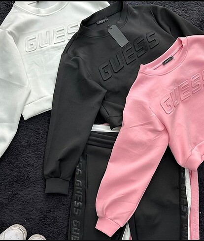 Guess eşofman takımı