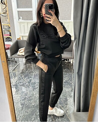 m Beden siyah Renk Guess eşofman takımı