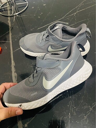 Nike 33 numara