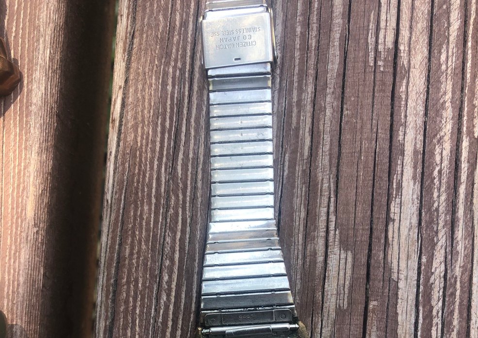 Altın Renk Parlak Saat Kordonu Unısex adet 5 bin tl - Görsel 2