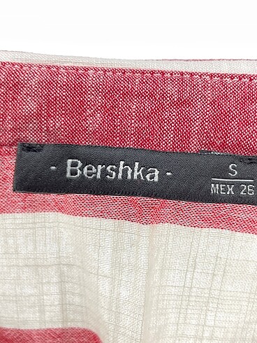 s Beden çeşitli Renk Bershka Gömlek %70 İndirimli.