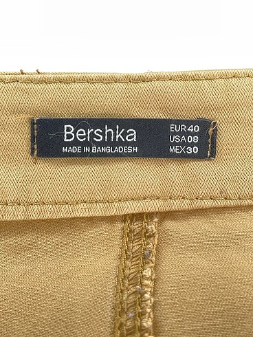 40 Beden çeşitli Renk Bershka Jean / Kot %70 İndirimli.