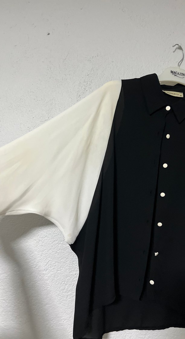 Kadın Siyah Beyaz Düğmeli Gömlek - Görsel 2