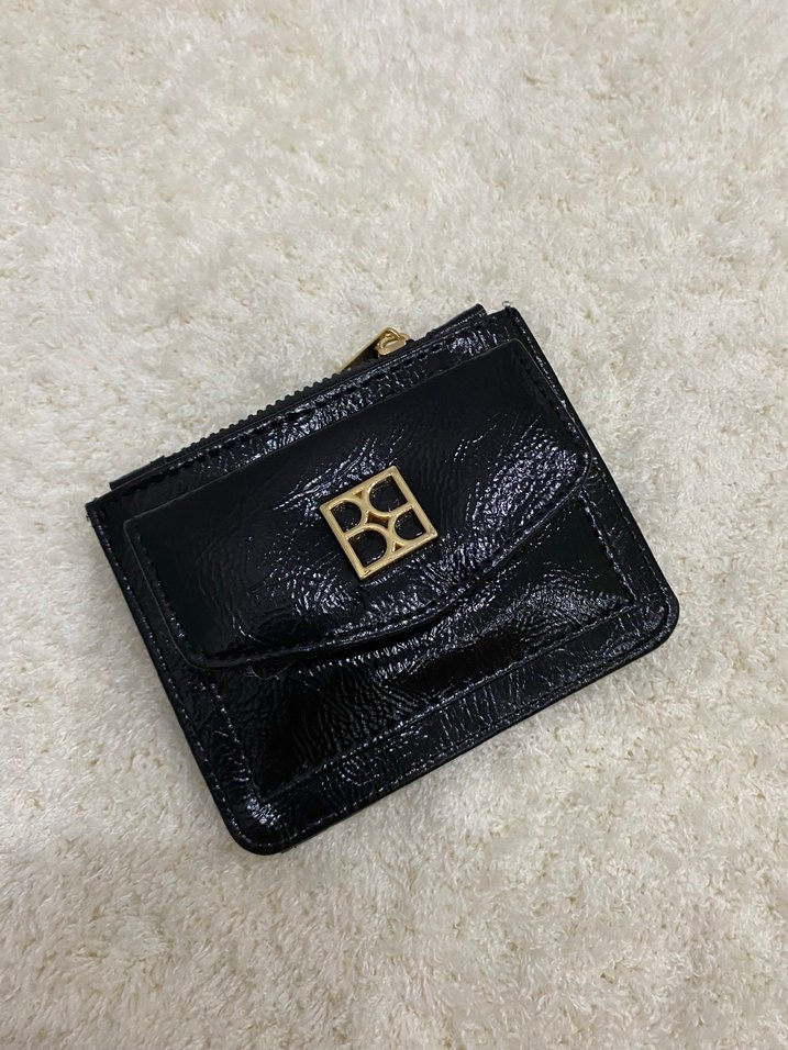 Siyah Parlak Nakışlı Kadın Deri Kartlık - Görsel 2