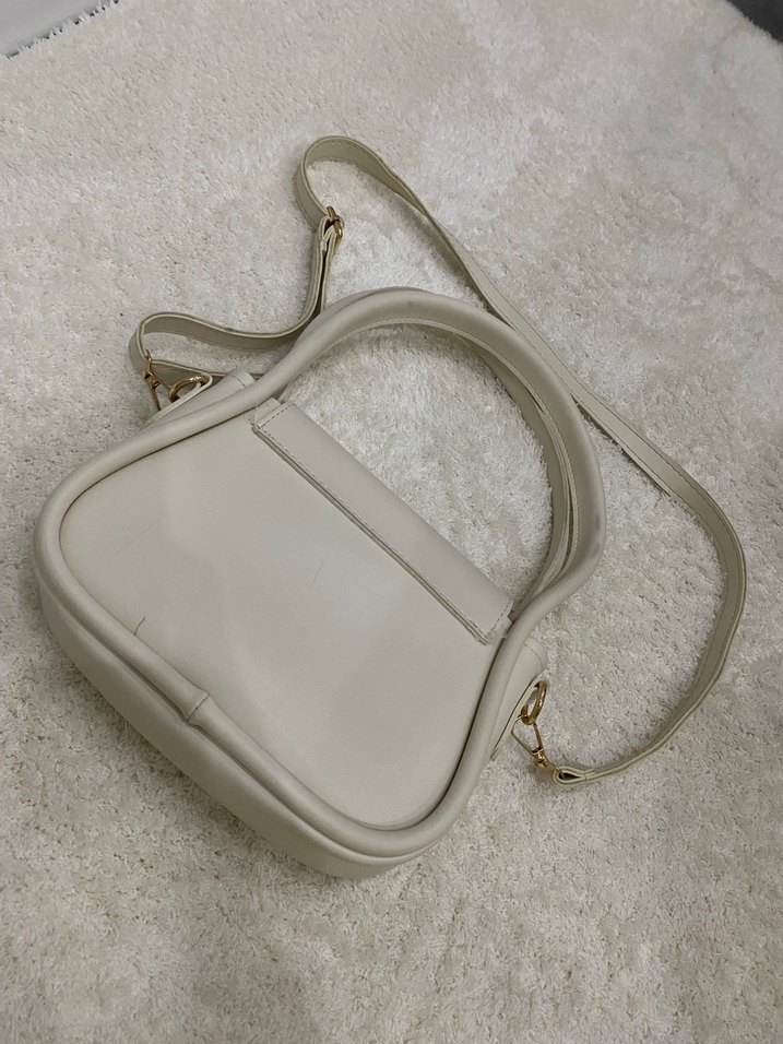 Beyaz Minimalist Deri Kadın Çanta - Görsel 3