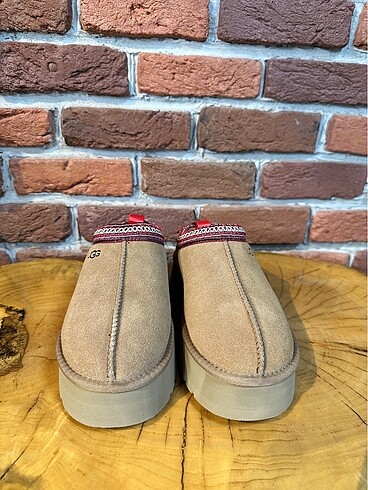 Ugg UGG TAZZ CHESTNUT TERLİK 36-37-38-39-40 Sıfır ürün orjinal ürün