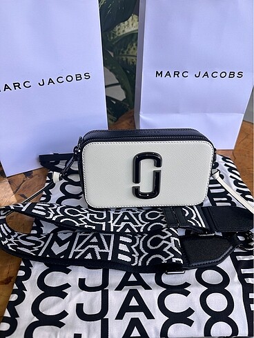 Marc Jacobs Snapshot Black/White