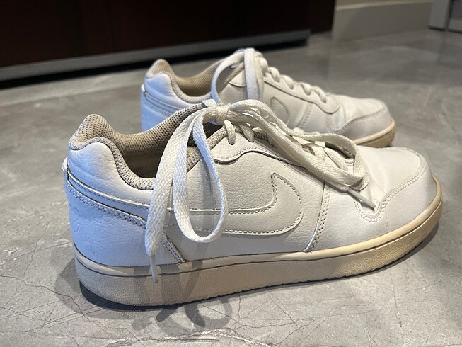 Nike Kadın Ayakkabısı