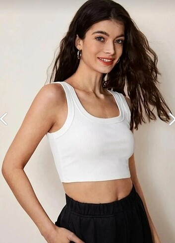 Diğer 3 renk crop siyah beyaz gri