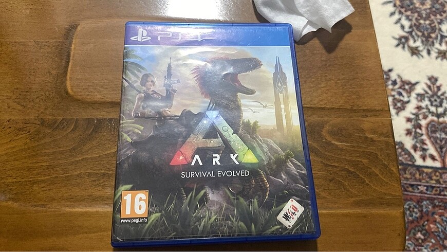 ARK Survival Evolved PS4