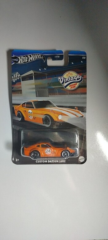 Vintage Custom Datsun 24OZ