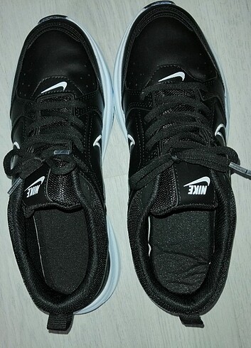 Sıfır Nike Spor Ayakkabı