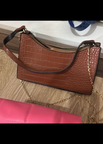 Pembe Deri Kadın Omuz Çantası - Görsel 2