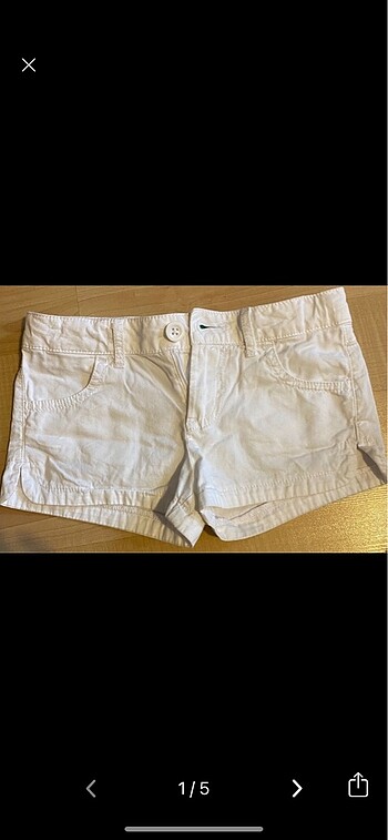Benetton xs şort( 4-5 yaş)