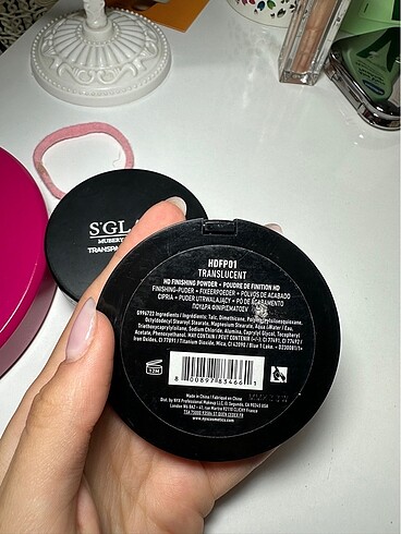  Beden Renk S'Glam Ve Nyx Pudra