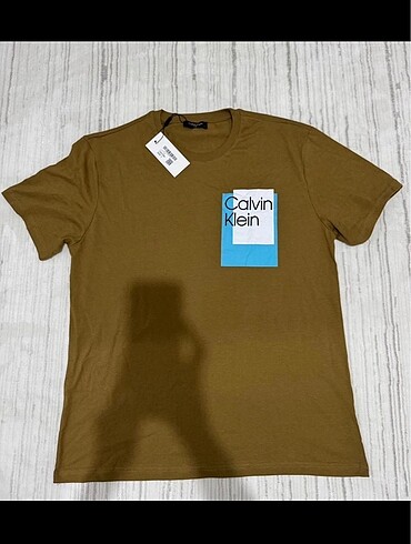 Calvin Klein T-shirt