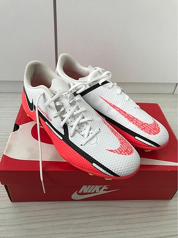 Nike Phantom