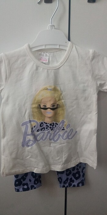 Barbie'li kız bebek takımı