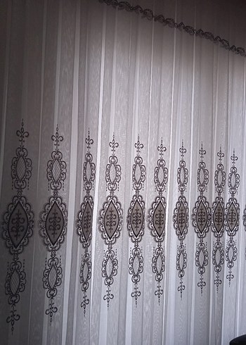 Gri Nakışlı Beyaz Perde fonlarida mevcuttur - Görsel 2