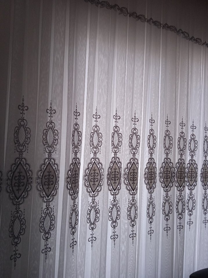 Gri Nakışlı Beyaz Perde fonlarida mevcuttur - Görsel 2