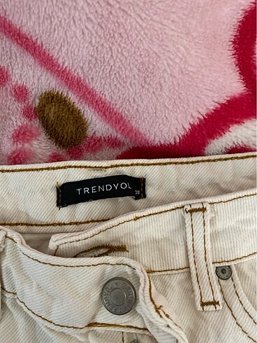 Trendyol & Milla Bir kac kere giyilmiş bej trenyolmilla jeans