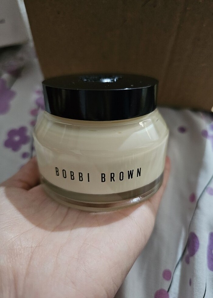 Bobbi Brown Deluxe Boy Nemlendirici Makyaj Bazı 100 ML - Görsel 3