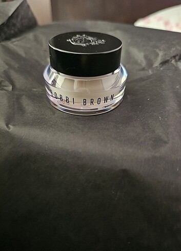 Bobbi Brown Bobbi Brown C Vitaminli Nemlendirici Makyaj Bazı 15ML
