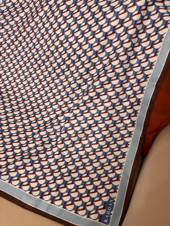 Mavi eşarp - Görsel 2