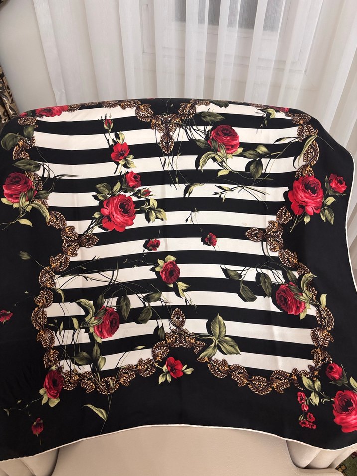 Çiçekli Fırfırlı Kadın Fular eşarp - Görsel 3