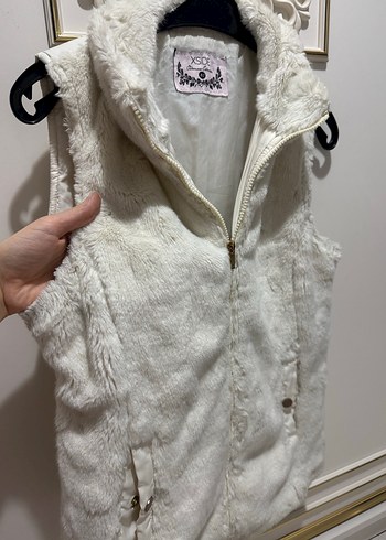 Beyaz Kürklü Yüksek Yakalı Kadın Yelek - Görsel 2