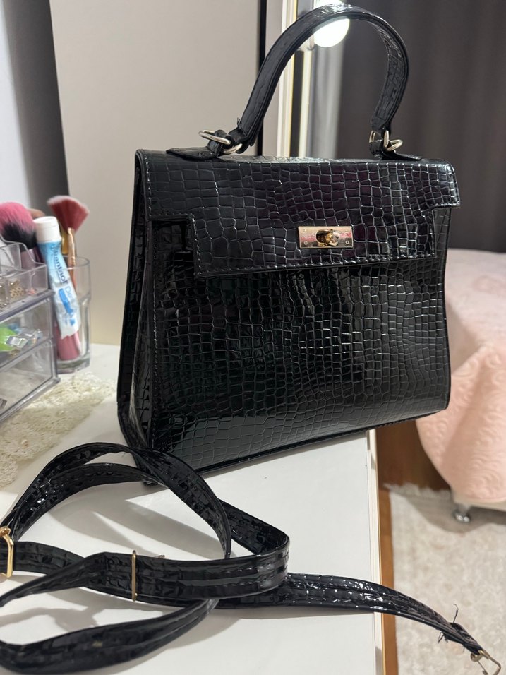 Siyah Deri Klasik Kadın Çanta - Görsel 2