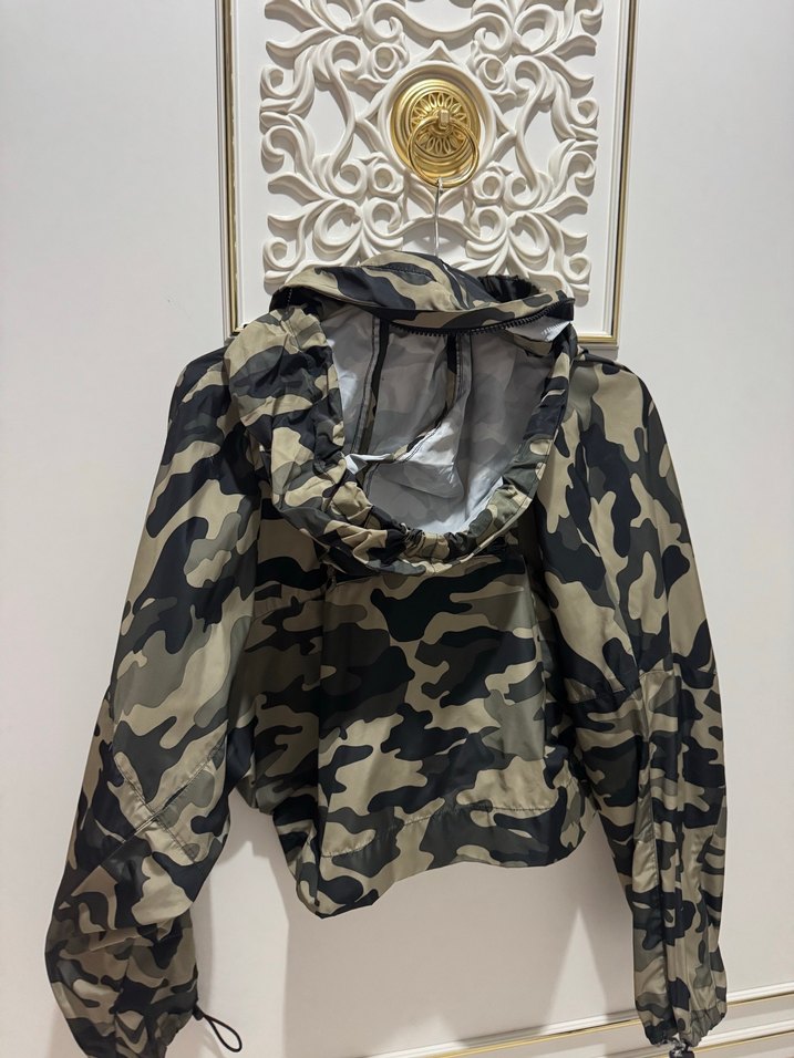 Kadın Kamuflaj Desenli Kısa Kesim Ceket - Görsel 2