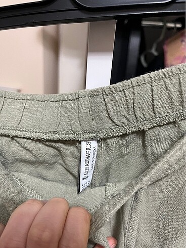 m Beden Stradivarius yeşil keten pantolon