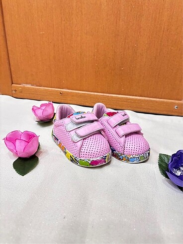20 Beden pembe Renk Benetton ortopedik ilk adım ayakkabısı