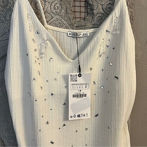 Zara Zara taşlı elbise