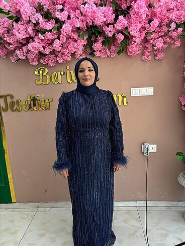 Diğer lacivert abiye