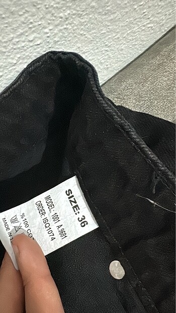m Beden taşlı pantalon